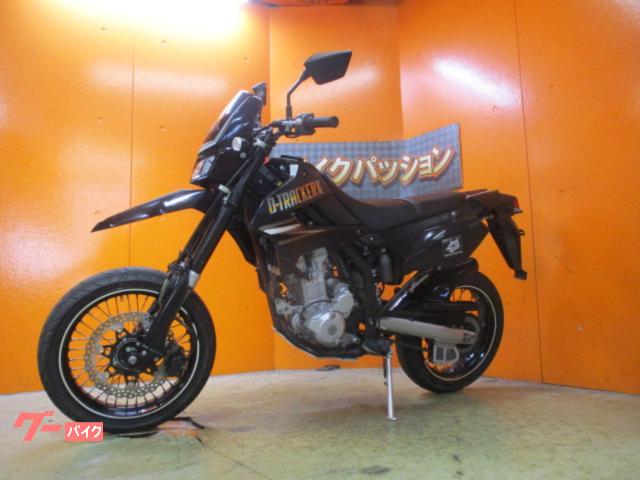 カワサキ ＤトラッカーＸ ２００９年 社外フェイス２つ目仕様 追加Ｒフェンダー ＦフォークＯＨ済み車両｜バイクパッション  （株）パッション｜新車・中古バイクなら【グーバイク】