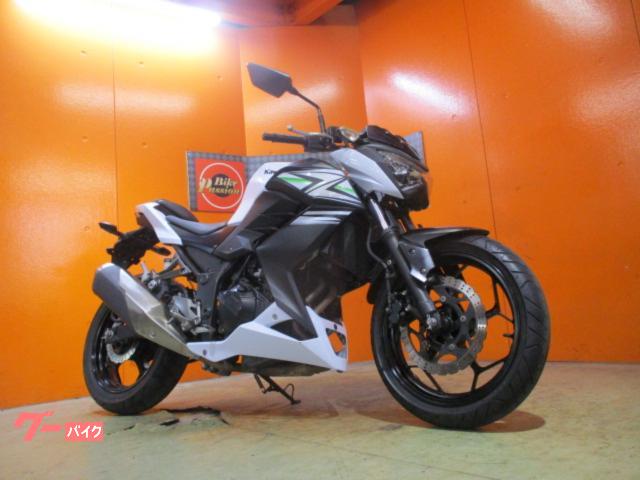 カワサキ Z250 2014年 USB電源 パールスターダスト