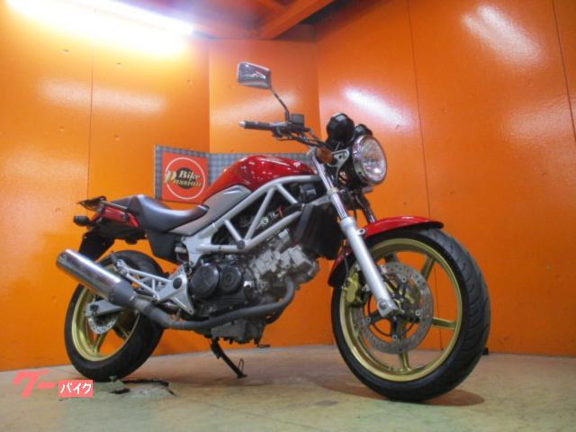 ＶＴＲ２５０　２０１２年Ｆｉモデル　キャンディブレイジングレッド　社外キャリア　前後タイヤバリ溝　純正鍵２本　純正フルノーマル車両