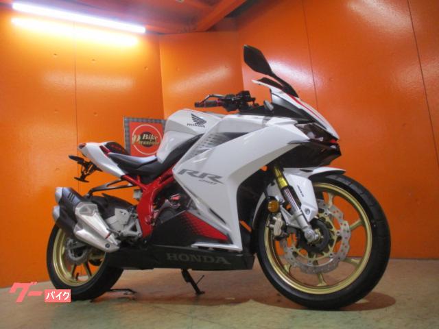 ＣＢＲ２５０ＲＲ　ＡＢＳ　２０２０年マイナーチェンジ後４１ＰＳフルパワーモデル　社外レバー　シングルシートカウル　フェンダーレス