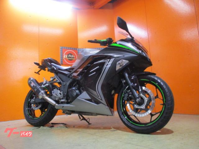 Ｎｉｎｊａ　２５０　ＡＢＳ　２０１５年後期スリーパークラッチ搭載モデル　ヨシムラマフラー　ＥＴＣ　フェンダーレス　社外レバー