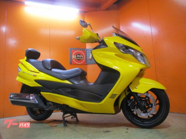 スカイウェイブ２５０　タイプＭ　２００８年後期モデル　スロットルシフト搭載　電子キー２本　ナックルガード　バックレスト　ノーマル車