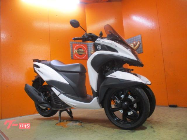 トリシティ　ＡＢＳ　２０２１年モデルチェンジ後４バルブエンジン　社外キャリア　純正鍵２本　即車付き軽２輪ノーヘルカスタムＯＫ