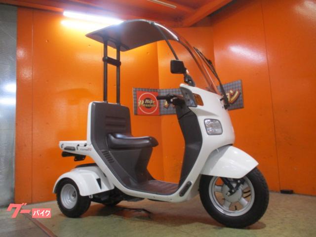 ジャイロキャノピー　　２０１８年モデル　ミニカー改造済　ノーヘル乗車ＯＫ　法定速度３０ｋｍ解除　ＦＲタイヤバリ溝　ワイパー新品