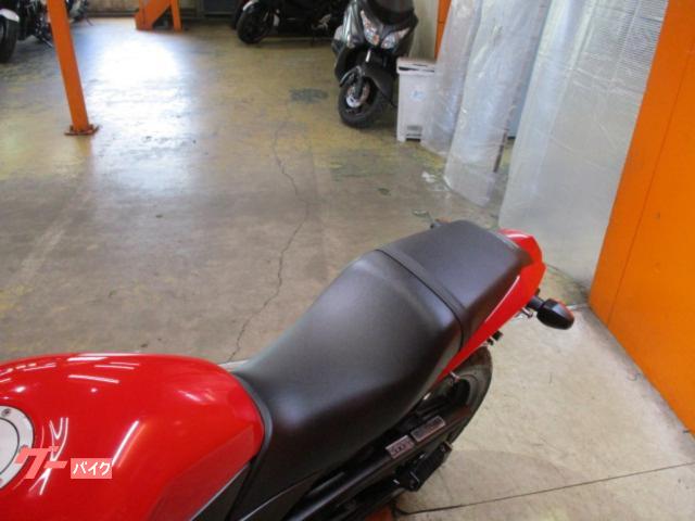 VTR250 2013年式 マグナレッド(R201)　燃料タンク 軽二輪ロードスポーツモデル「VTR」の一部を改良するとともに
