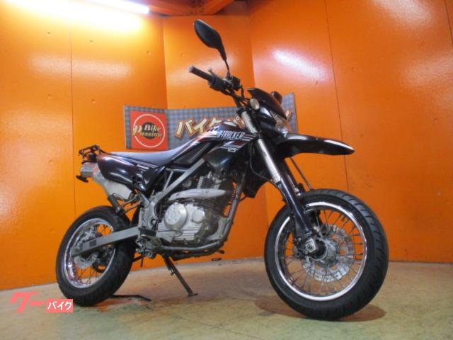 Ｄトラッカー１２５　２０１０年インジェクションモデル　社外キャリア　フェンダーレス　エボニーカラー