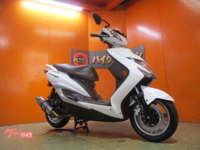 シグナスＸ　ＳＲ　２０１３年１ＹＰモデル　ＢＥＡＭＳマフラー　ＫＮ企画リアサスペンション　フェンダーレス　ＬＥＤヘッドライト