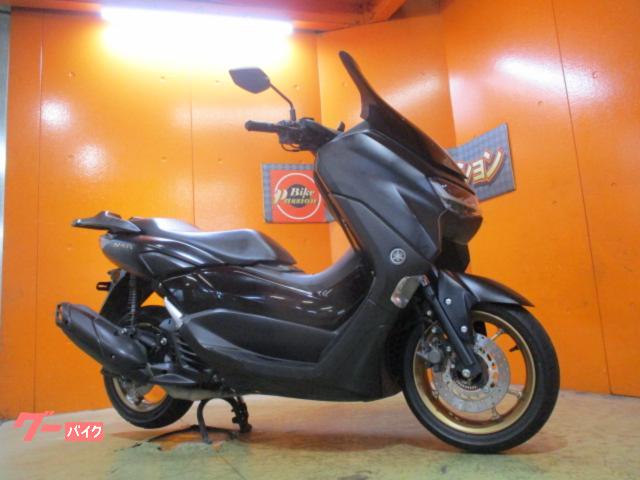 ＮＭＡＸ　ＡＢＳ　２０２１年電子キーモデル　ロングスクリーン　社外キャリア　マットダークグレーメタリック　ＦＲタイヤバリ溝