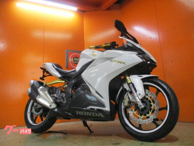 ＣＢＲ２５０ＲＲ　ＡＢＳ　エンジンスライダー　社外レバー　社外グリップ　社外グリップエンド　社外ステップ　フェンダーレス
