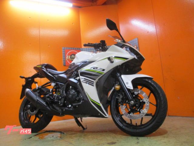 ＹＺＦ−Ｒ３　ＡＢＳ　２０１８年　ＥＴＣ　ＵＳＢ電源　社外ステップ　エンジンスライダー　アジャスター機能付左右社外レバー　フルオプ