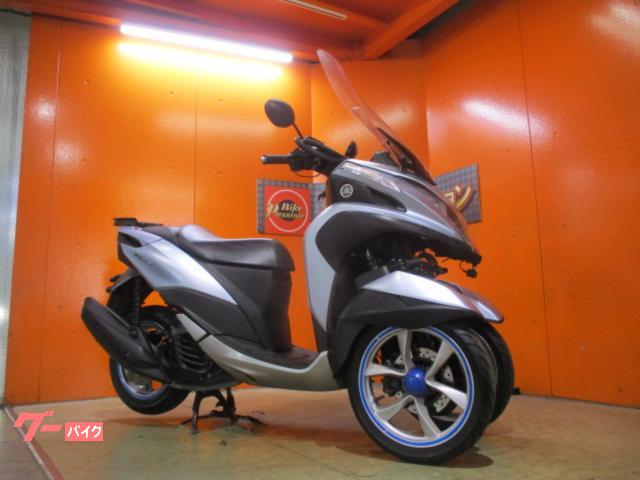 トリシティ１２５　２０１９年モデル　前後ドライブレコーダー　ロングスクリーン　ブレースバー　社外キャリア　即車付き軽２輪登録可能