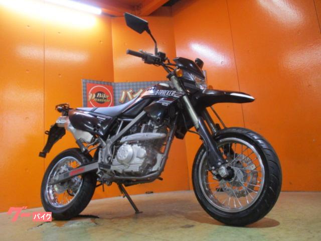Ｄトラッカー１２５　２０１０年モデル　社外キャリア　エボニーカラー　純正フルノーマル車両