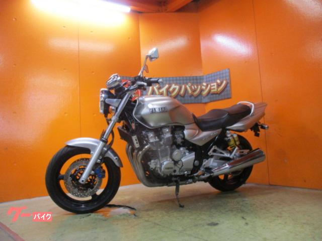 ヤマハ XJR1300 マイチェン後2003年キャブファイナルモデル