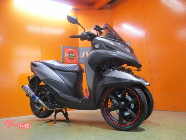 トリシティ１２５　ＡＢＳ　２０２１年　前後カメラドライブレコーダー　ビームスマフラー　社外シート　フォグランプ　ＦＲタイヤバリ溝