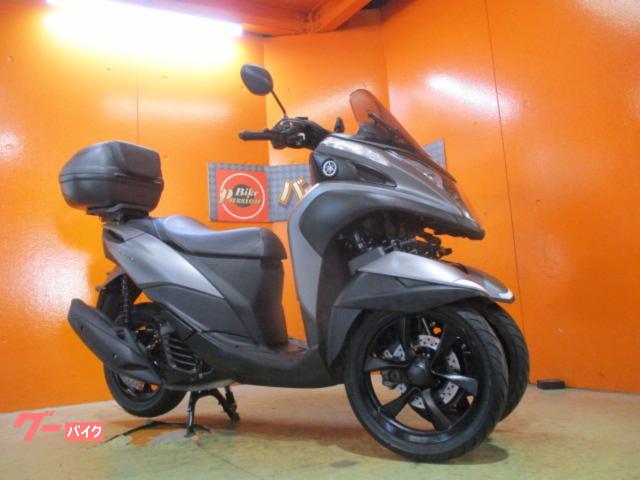 トリシティ１２５　２０１８年モデルチェンジ後４バルブエンジン　社外キャリアＲＢＯＸ　マットグレーメタリック　純正フルノーマル車両