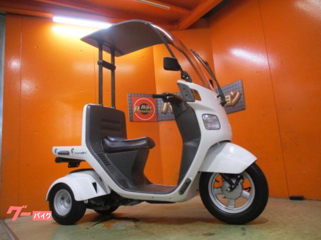 ジャイロキャノピー　車台番号１３２始まり２０２２年ファイナルディション　ミニカー改造済　ノーヘル乗車ＯＫ　法定速度３０ｋｍ解除