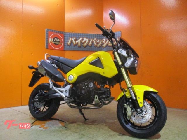 グロム　２０１３年　ブレンボキャリパー　キタコ社外マフラー　イモビアラーム装備　フロントスクリーン