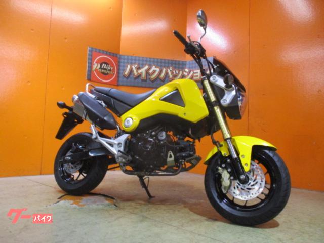 グロム　２０１３年　ブレンボキャリパー　キタコ社外マフラー　イモビアラーム装備　フロントスクリーン
