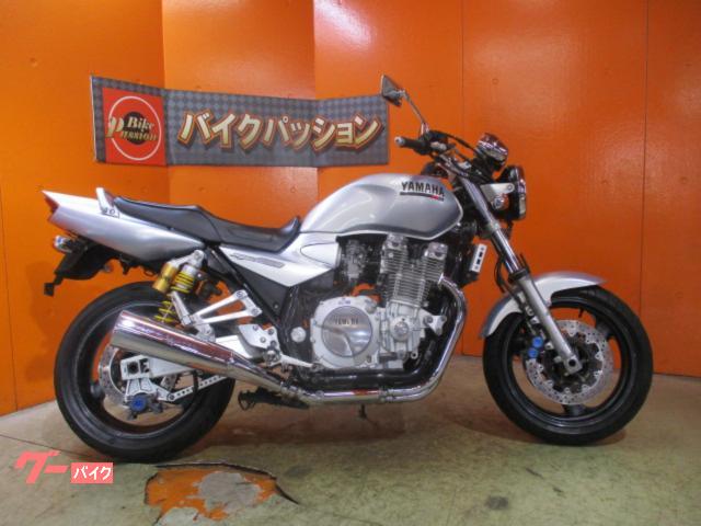 ヤマハ XJR1300 2000年マイナーチェンジ後RP03Jモデル