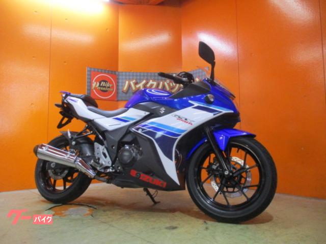 ＧＳＸ２５０Ｒ　２０１７年モデル　スズキ純正二本出しマフラー　タンデムグリップ　クリスタルブルーメタリック／パールグレッシャーホワ