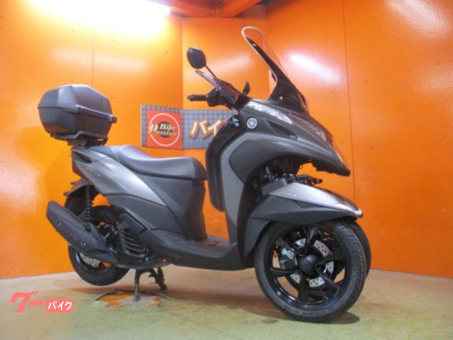 トリシティ125 ABS 2019年4バルブエンジンモデル ロングスクリーン ナックルガード 社外キャリア RBOX フルオプ車両