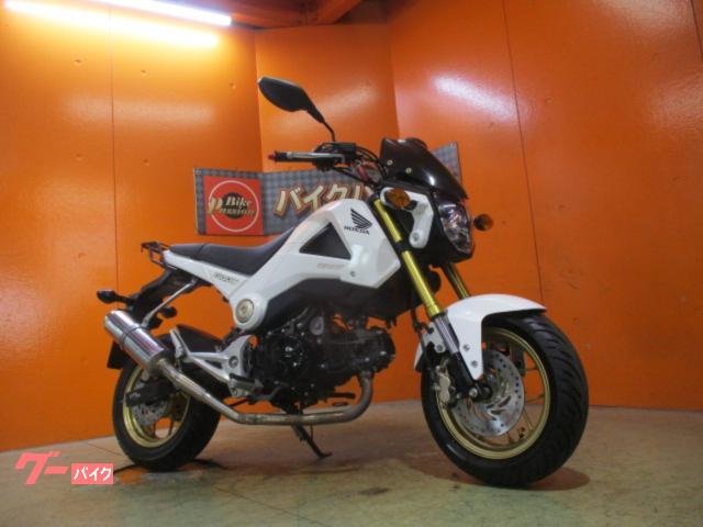 グロム　２０１４年マイナーチェンジ後モデル　スモークスクリーン　ステンレスフルエキマフラー　キタコＲスポーツサス　ＦＲタイヤバリ溝