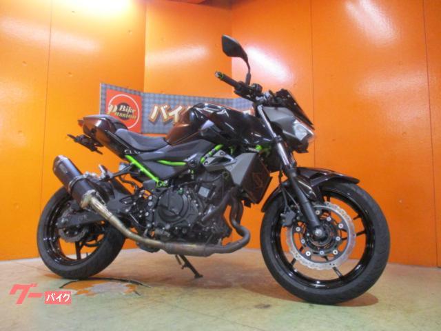 Ｚ４００　２０２３年モデル　ＷＲ’Ｓチタンマフラー　フェンダーレス　ＬＥＤシーケンシャルウインカー　社外シート