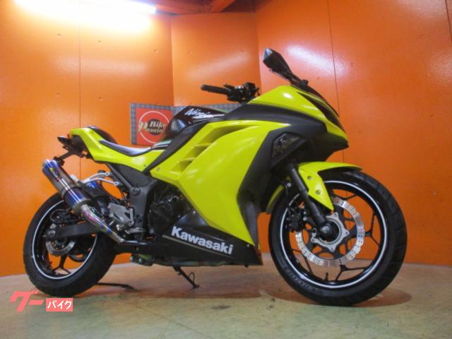 Ｎｉｎｊａ　２５０　２０１６年後期スリーパクラッチ搭載モデル　フルエキ２本出しマフラー　ＥＴＣ　スポーツグリップヒーター