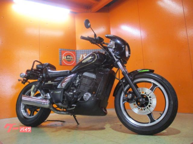 エリミネーター２５０ＳＥ　１９９０年マイナーチェンジ後リザーバータンクＲサスモデル　前後タイヤバリ溝　最高出力４０ＰＳ