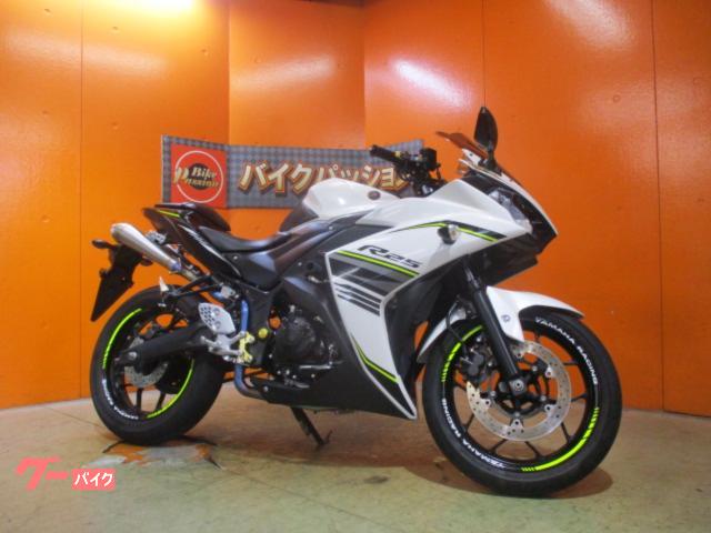 ＹＺＦ−Ｒ２５　２０１７年　オーリンズリアサスペンション　後方排気２本出し社外マフラー　あんこ抜きシート　ＥＴＣ