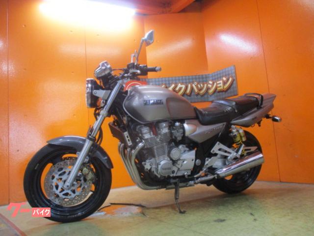 ヤマハ XJR1300 1998年モデル グレーメタリック Fカーボン