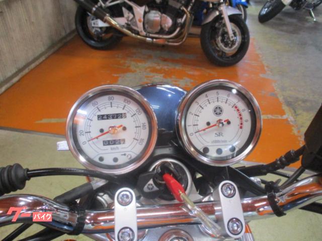 SR400（2019年式）付属の純正ウインカー前後計4個 ヤマハ SR400 2019年 社外ウインカー 純正キー3本