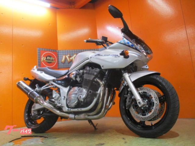 Ｂａｎｄｉｔ１２００Ｓ　ＧＶ７７Ａ　テックサーフマフラー　エンジンスライダー