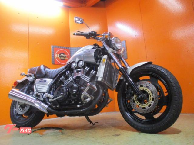 ＶＭＡＸ　１９９８年　欧州仕様１３５馬力　Ｖブースト　タッグロールシート　エンジンガード　純正ブラックホイール