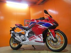 ホンダ　ＣＢＲ２５０ＲＲ　ＡＢＳ　２０２０年マイナーチェンジ後　最高出力４１ＰＳフルパワー　ＵＳＢ電源２口　アジャスター機能付レバー