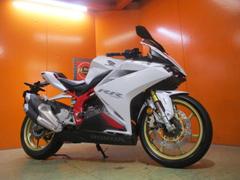ホンダ　ＣＢＲ２５０ＲＲ　ＡＢＳ　２０２０年モデルチェンジ後４１ＰＳフルパワーモデル　ＥＴＣ　ＵＳＢ電源　純正鍵２本　パールグレアホワイト