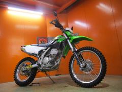 カワサキ　ＫＬＸ２５０　２０１６年ファイナルモデル　ナックルガード　ＦＭＦ社外マフラー　ＦフォークＯＨ済み　エボニーカラー