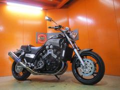 ヤマハ　ＶＭＡＸ　２００１年　ＵＳ仕様１４３馬力　Ｖブースト　ゲイルスピードホイール　ワイバーンフルエキ２本出しマフラー　フェンダーレス