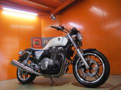 ホンダ　ＣＢ１１００　２０１０年モデル　パールミルキーホワイト　エンジンガード　純正鍵２本　純正フルノーマル車両