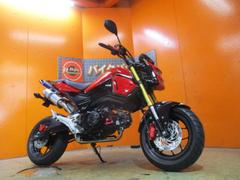 ホンダ　グロム　２０１７年後期四角目モデル　純正フォールディングスキー　社外キャリア　左右アジャスター機能付レバー　２本出しマフラー