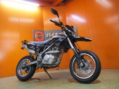 カワサキ　Ｄトラッカー１２５　２０１０年インジェクションモデル　社外キャリア　フェンダーレス　エボニーカラー