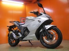 スズキ　ＧＩＸＸＥＲ　ＳＦ　２５０　ＡＢＳ　社外キャリア　ブレースバー　マットプラチナシルバー　純正鍵２本