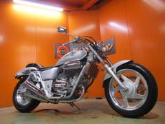 ホンダ　Ｖ−ＴＷＩＮ　ＭＡＧＮＡ　１９９５年モデル　コブラタッグロールシート　社外ポスト　社外ハンドル　Ｒタイヤバリ溝