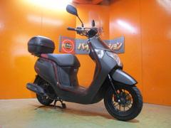 ホンダ　ダンク　２０１８年ＡＦ７８モデル　社外リアＢＯＸ　フロントスクリーン　マットガンパウダーブラックメタリック