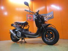 ホンダ　ズーマー　２００９年電子制御フューエルインジェクション　ビームスマフラー　ローダウンシートフレーム　社外ハンドル　各所メッキ