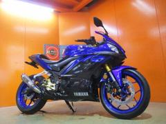 ヤマハ　ＹＺＦ−Ｒ２５　２０１９年倒立フォークモデル　ＯＶＥＲマフラー　社外ステップ　フェンダーレス　メットホルダー