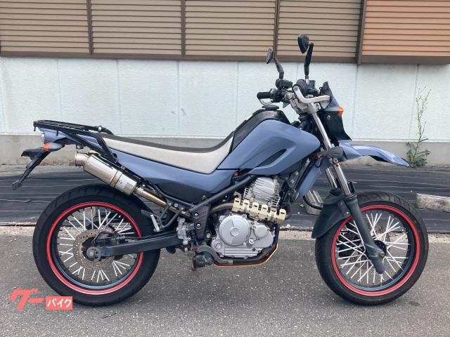 ＸＴ２５０Ｘ　　キャリア／社外マフラー／グリップヒーター／ハンドガード／スポークカバー／２００６年モデル