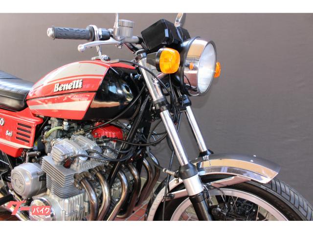 BENELLI BENELLI 750Sei 空冷6気筒・6本出し