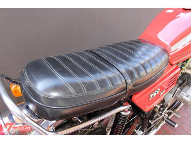 BENELLI BENELLI 750Sei 空冷6気筒・6本出し