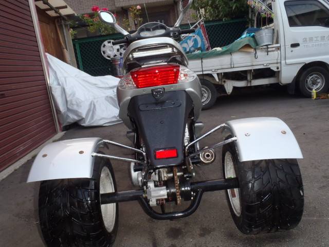 トライク 中華製スクータータイプ１２５ｃｃ 側車付軽二輪登録 神奈川県 ｋｍｄ ｅｖｉｎａｂａｓｅ ケイエムディ b の中古バイク 新車バイク Goo バイク情報